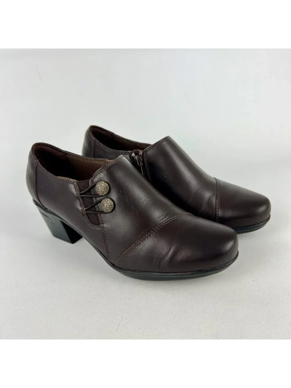Clarks Womens Emslie Warren Zip Ankle Bootie Button Brown Leather size 8W Wide